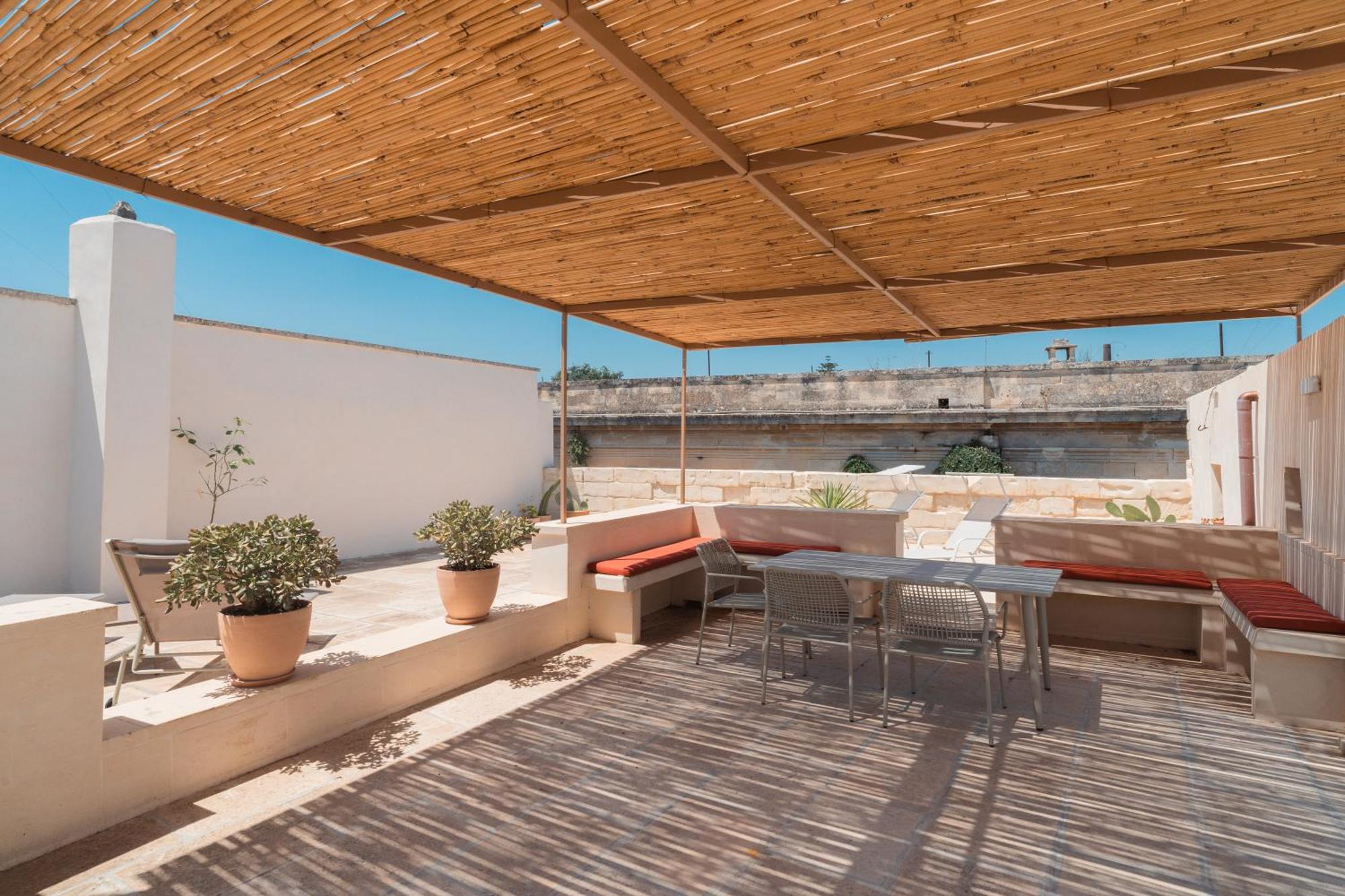 Lotus Apartment & Rooftop By Residence Colibri Lecce Exteriér fotografie